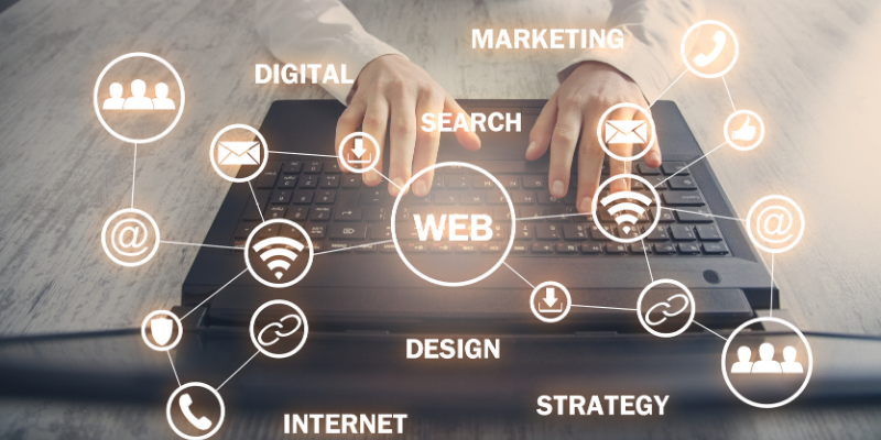 Kurumsal Web Sitesi Geliştirme: Neden Hazır Altyapı Kullanmıyoruz?